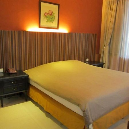 Hotel Progo Bandung Bagian luar foto