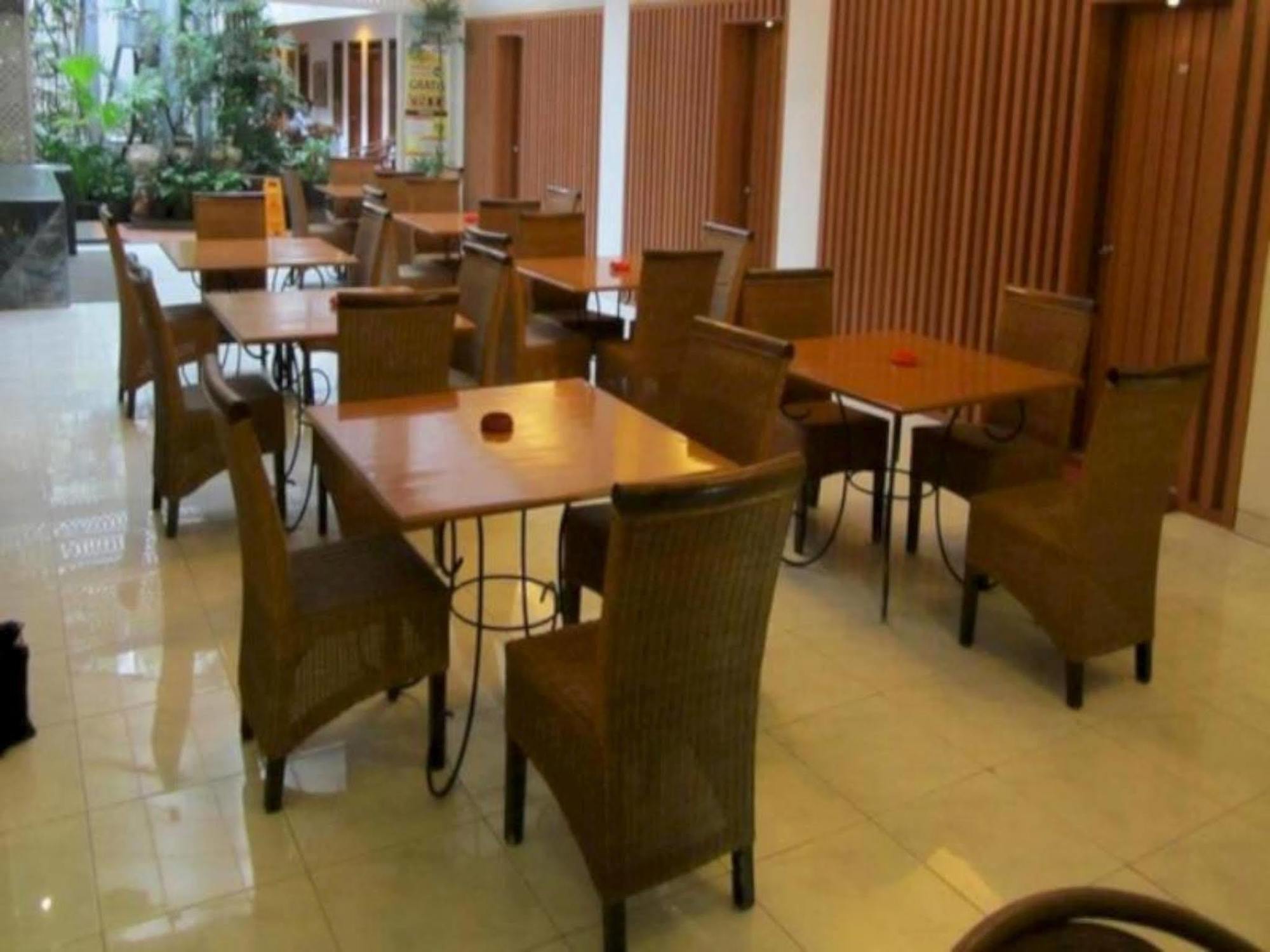 Hotel Progo Bandung Bagian luar foto