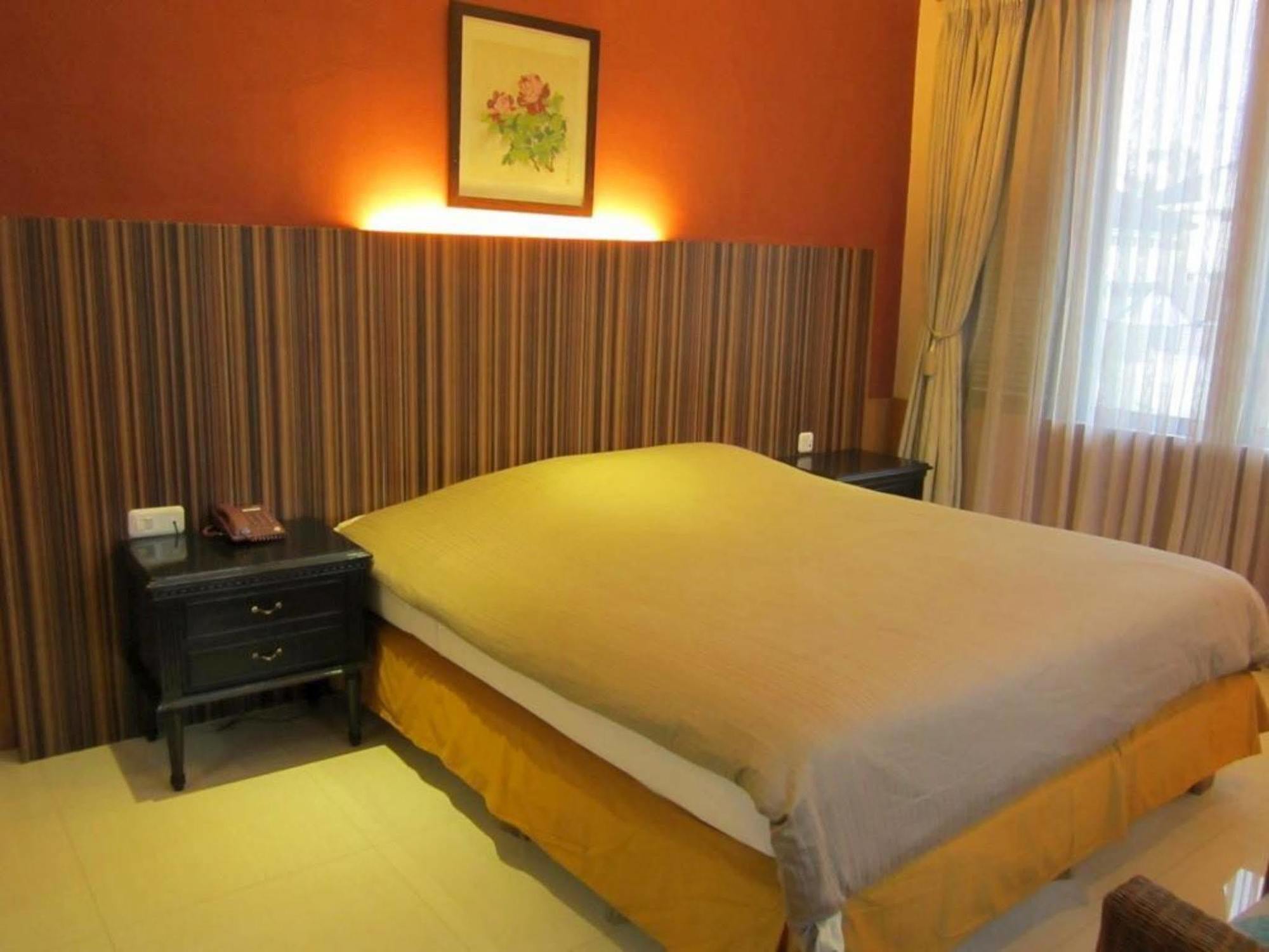 Hotel Progo Bandung Bagian luar foto